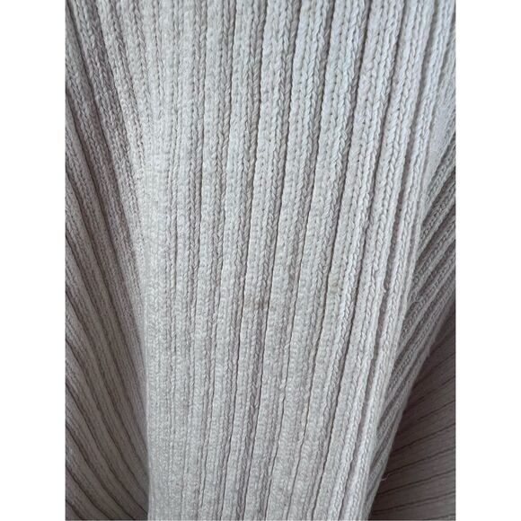 Zara Cream & Black Fringed sweater Size medium - Picture 2 of 9